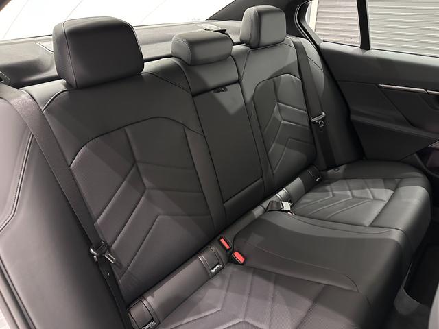 ５シリーズ ５２３ｄ　ｘＤｒｉｖｅ　Ｍスポーツ　全国２年保証シートヒーターコンフォートアクセスオートトランクアダプティブＬＥＤライトＤアシストプロパークアシストプロＴＶ純正１９ＡＷ（36枚目）