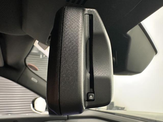 ｉ７ ｘＤｒｉｖｅ　６０　エクセレンス　全国２年保証ブラックレザーＦクライメートシート自動ドアパノラマルーフスカイ　ラウンジリヤエンターテーメントＤアシストプロパークアシストプロ　Ｂｏｗｅｒｓ＆Ｗｉｌｋｉｎｓサウンド純正２０ＡＷ（17枚目）