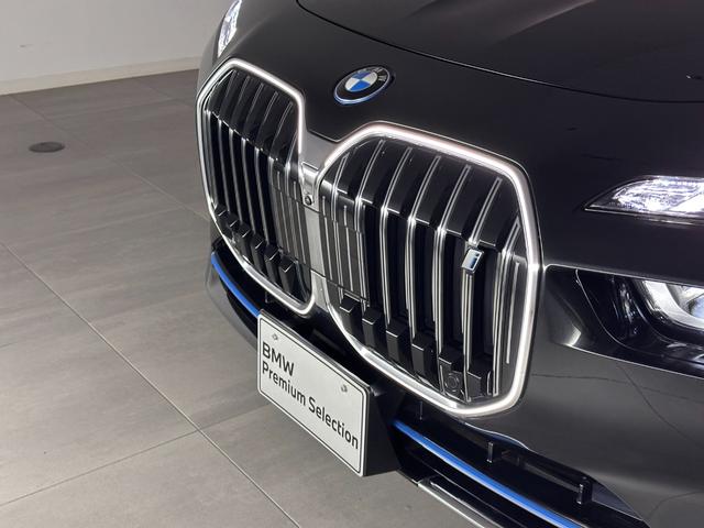 ｉ７ ｘＤｒｉｖｅ　６０　エクセレンス　全国２年保証ブラックレザークライメートシートスカイ　ラウンジＰルーフＢｏｗｅｒｓ＆ＷｉｌｋｉｎｓサウンドリヤエンターテーメントＤアシストプロパークアシストプロＴＶ純正２０ＡＷ（10枚目）
