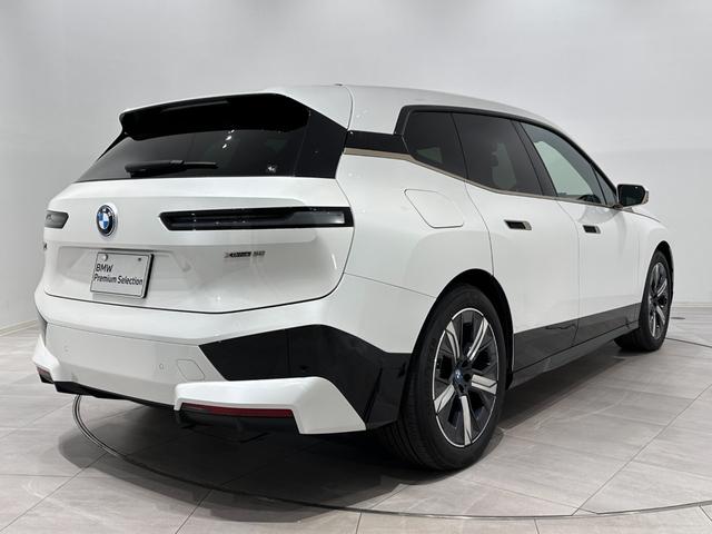 ｉＸ ｘＤｒｉｖｅ　５０　全国２年保証レザーカスタネアＦクライメートシートソフトクローズドアスカイ　ラウンジＰルーフ　Ｂｏｗｅｒｓ＆ＷｉｌｋｉｎｓサウンドレーザーライトＤアシストプロパークアシストプロ純正２１ＡＷ（5枚目）