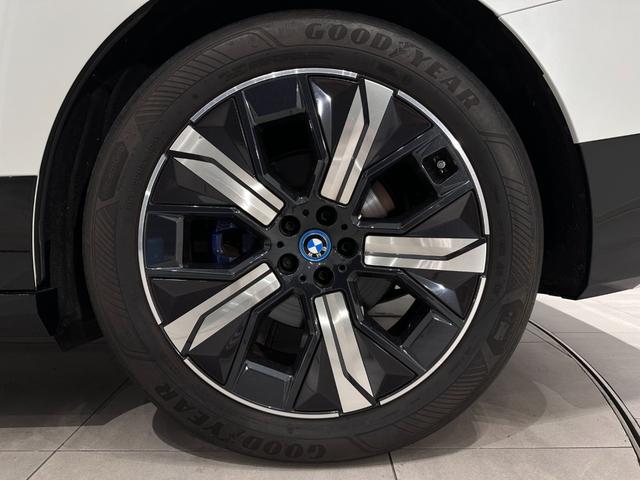 ｉＸ ｘＤｒｉｖｅ　５０　全国２年保証レザーカスタネアＦクライメートシートソフトクローズドアスカイ　ラウンジＰルーフ　Ｂｏｗｅｒｓ＆ＷｉｌｋｉｎｓサウンドレーザーライトＤアシストプロパークアシストプロ純正２１ＡＷ（48枚目）