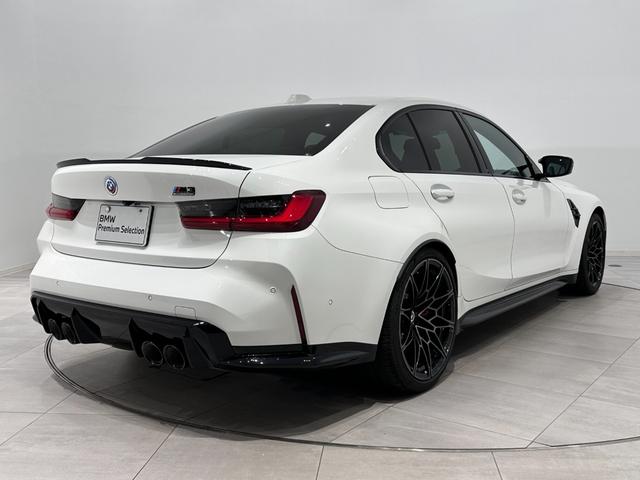 Ｍ３ Ｍ３セダン　コンペティション　Ｍ　ｘＤｒｉｖｅ　全国２年保証シルバーストーンレザーＦシートヒーターアダプティブＭサスサンルーフＨａｒｍａｎ／ＫａｒｄｏｎサウンドレーザーライトＵＶ　カットガラスＤアシストプロパークアシスト＋ＴＶ純正１９／２０ＡＷ（5枚目）