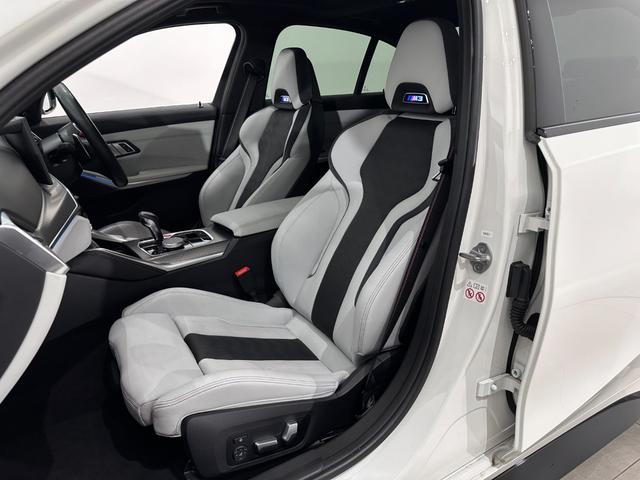 Ｍ３ Ｍ３セダン　コンペティション　Ｍ　ｘＤｒｉｖｅ　全国２年保証シルバーストーンレザーＦシートヒーターアダプティブＭサスサンルーフＨａｒｍａｎ／ＫａｒｄｏｎサウンドレーザーライトＵＶ　カットガラスＤアシストプロパークアシスト＋ＴＶ純正１９／２０ＡＷ（40枚目）