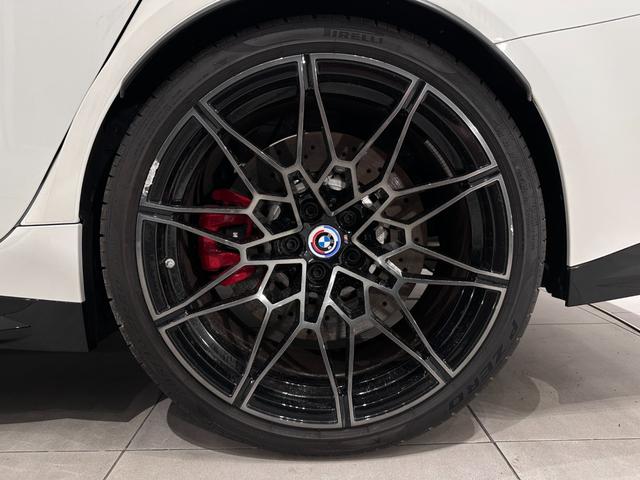 Ｍ３ Ｍ３セダン　コンペティション　Ｍ　ｘＤｒｉｖｅ　全国２年保証シルバーストーンレザーＦシートヒーターアダプティブＭサスサンルーフＨａｒｍａｎ／ＫａｒｄｏｎサウンドレーザーライトＵＶ　カットガラスＤアシストプロパークアシスト＋ＴＶ純正１９／２０ＡＷ（47枚目）