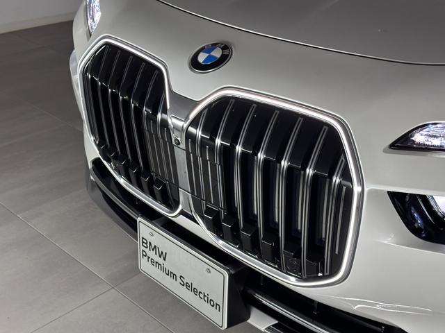 ７シリーズ ７４０ｉ　エクセレンス　全国２年保証ブラックレザーメリノＦクライメートシート自動ドアＤアシストプロパークアシストプロＴＶパノラマルーフＢ＆Ｗサウンドリヤエンターテイメント純正２０ＡＷ（10枚目）