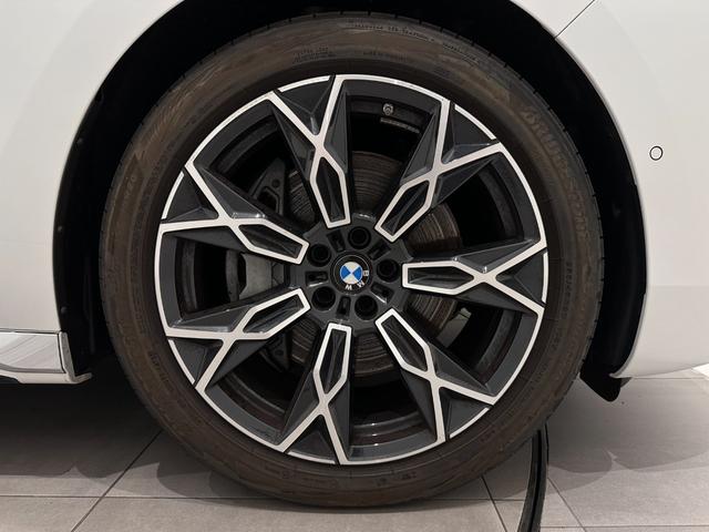 ７シリーズ ７４０ｉ　エクセレンス　全国２年保証ブラックレザーメリノＦクライメートシート自動ドアＤアシストプロパークアシストプロＴＶパノラマルーフＢ＆Ｗサウンドリヤエンターテイメント純正２０ＡＷ（46枚目）