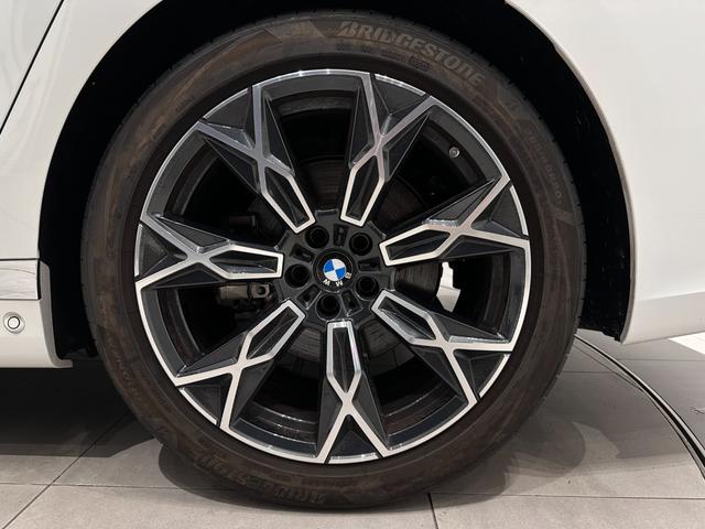 ７シリーズ ７４０ｉ　エクセレンス　全国２年保証ブラックレザーメリノＦクライメートシート自動ドアＤアシストプロパークアシストプロＴＶパノラマルーフＢ＆Ｗサウンドリヤエンターテイメント純正２０ＡＷ（49枚目）