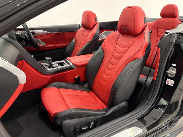 ８シリーズ Ｍ８５０ｉ　ｘＤｒｉｖｅカブリオレ　全国２年保証フィオナレッド／ブラックレザーシートＦクライメートシートソフトクローズドアオートトランクＤアシストプロパークアシスト＋レーザーライト　Ｂｏｗｅｒｓ　＆　Ｗｉｌｋｉｎｓサウンド純正２０ＡＷ（40枚目）