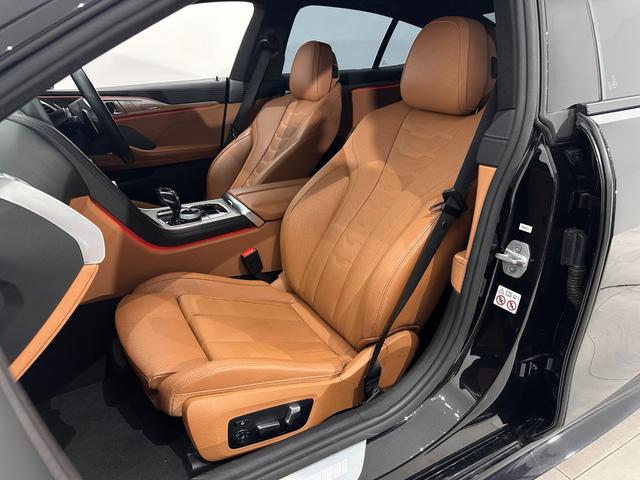 ８シリーズ ８４０ｄ　ｘＤｒｉｖｅ　グランクーペ　Ｍスポーツ　全国２年保証コニャックレザーＦクライメートシートソフトクローズドアパノラマルーフＨａｒｍａｎ／ＫａｒｄｏｎサウンドＤアシストプロパークアシスト＋レーザーライトＴＶワイアレス充電純正１９ＡＷ（40枚目）
