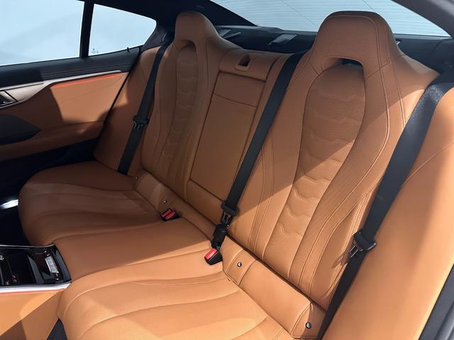 ８シリーズ ８４０ｄ　ｘＤｒｉｖｅ　グランクーペ　Ｍスポーツ　全国２年保証コニャックレザーＦクライメートシートソフトクローズドアパノラマルーフＨａｒｍａｎ／ＫａｒｄｏｎサウンドＤアシストプロパークアシスト＋レーザーライトＴＶワイアレス充電純正１９ＡＷ（41枚目）
