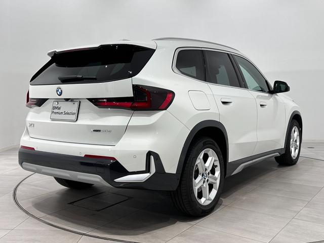 Ｘ１ ｘＤｒｉｖｅ　２０ｄ　ｘライン　全国２年保証ヴェガンザブラックシートＦ電動シート／ヒーターコンフォートアクセスオートトランクＵＶカットガラスアダプティブＬＥＤライトＤアシストプロパークアシスト＋ＨＵＤ純正１８ＡＷ（5枚目）