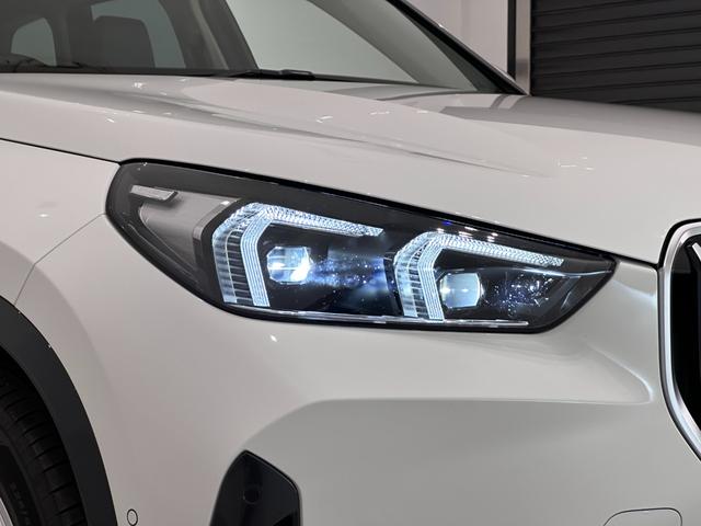 Ｘ１ ｘＤｒｉｖｅ　２０ｄ　ｘライン　全国２年保証ヴェガンザブラックシートＦ電動シート／ヒーターコンフォートアクセスオートトランクＵＶカットガラスアダプティブＬＥＤライトＤアシストプロパークアシスト＋ＨＵＤ純正１８ＡＷ（9枚目）