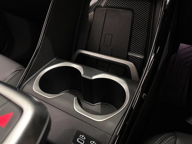 Ｘ１ ｘＤｒｉｖｅ　２０ｄ　ｘライン　全国２年保証ヴェガンザブラックシートＦ電動シート／ヒーターコンフォートアクセスオートトランクＵＶカットガラスアダプティブＬＥＤライトＤアシストプロパークアシスト＋ＨＵＤ純正１８ＡＷ（22枚目）