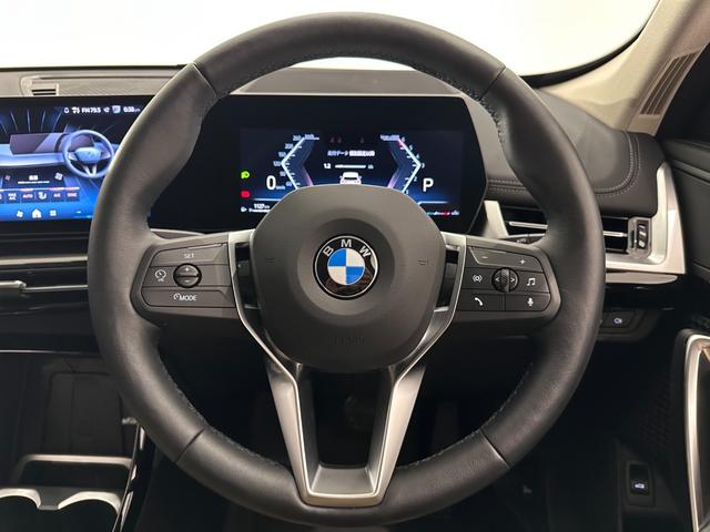 Ｘ１ ｘＤｒｉｖｅ　２０ｄ　ｘライン　全国２年保証ヴェガンザブラックシートＦ電動シート／ヒーターコンフォートアクセスオートトランクＵＶカットガラスアダプティブＬＥＤライトＤアシストプロパークアシスト＋ＨＵＤ純正１８ＡＷ（24枚目）