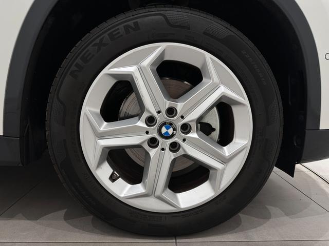 Ｘ１ ｘＤｒｉｖｅ　２０ｄ　ｘライン　全国２年保証ヴェガンザブラックシートＦ電動シート／ヒーターコンフォートアクセスオートトランクＵＶカットガラスアダプティブＬＥＤライトＤアシストプロパークアシスト＋ＨＵＤ純正１８ＡＷ（40枚目）