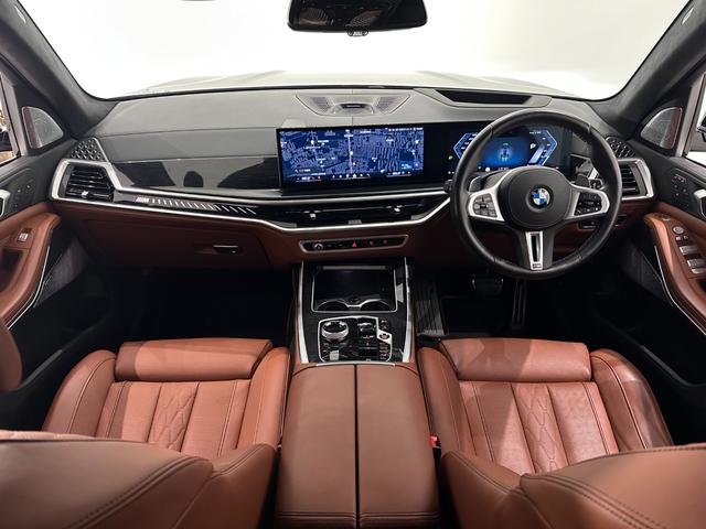 Ｘ７ Ｍ６０ｉ　ｘＤｒｉｖｅ　全国２年保証ワンオーナータルトゥーフォレザーＦクライメートシートソフトクローズドアスカイラウンジパノラマルーフＢｏｗｅｒｓ＆ＷｉｌｋｉｎｓサウンドＤアシストプロパークアシストプロ純正２２ＡＷ（37枚目）