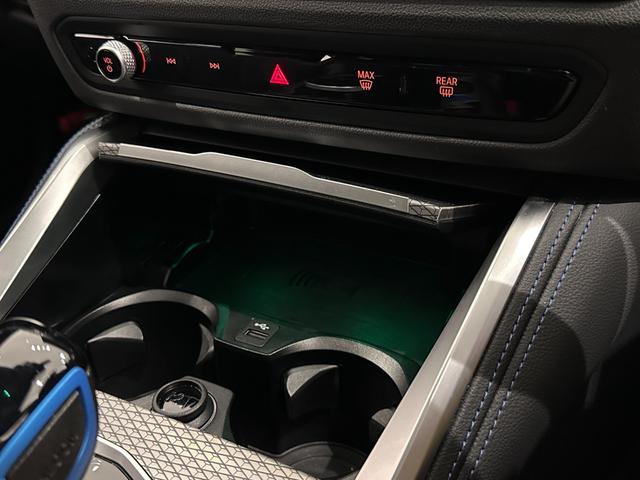 ｉ４ ｅＤｒｉｖｅ　４０　Ｍスポーツ　全国２年保証ワンオーナー全周囲カメラコンフォートアクセスオートトランクＵＶカットガラスＦシートヒーターＤアシストプロパークアシスト＋ＨＩＦＩスピーカー純正１８ＡＷ（22枚目）