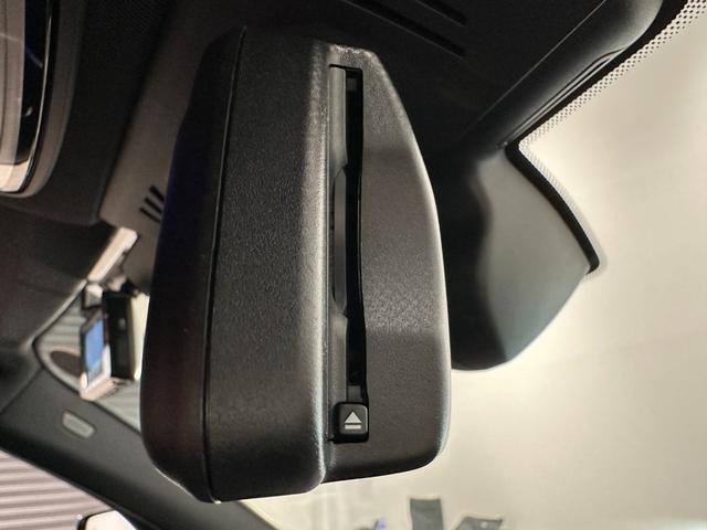 ３シリーズ ３２０ｄｘＤｒｉｖｅツーリングＭスポーツハイラインＰ　ブラックレザーＦシートヒーターコンフォートアクセスオートトランクアダプティブＬＥＤライトＤアシストプロパークアシストワイアレス充電純正１８ＡＷ（20枚目）
