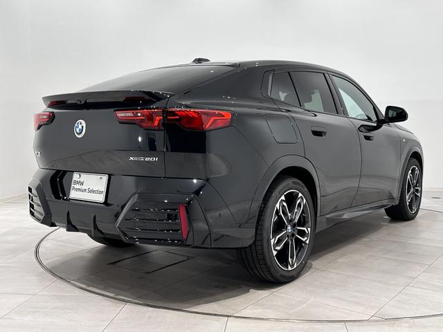 Ｘ２ ｘＤｒｉｖｅ　２０ｉ　Ｍスポーツ　全国２年保証アダプティブＭサスＦ電動シート／ヒーターアダプティブＬＥＤライトコンフォートアクセスオートトランクＵＶカットガラスＤアシストプロパークアシスト＋ＨＵＤステアリングヒーター純正１９ＡＷ（5枚目）