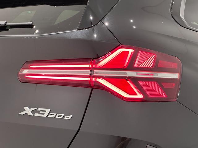 Ｘ３ ２０ｄ　ｘＤｒｉｖｅ　Ｍスポーツ　全国２年保証ＦクライメートシートＨａｒｍａｎ／ＫａｒｄｏｎサウンドＵＶカットガラスアダプティブＬＥＤライトＤアシストプロパークアシスト＋純正１９ＡＷ（12枚目）