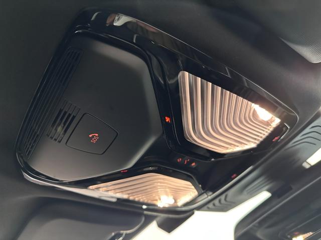 Ｘ４ ｘＤｒｉｖｅ　２０ｄ　Ｍスポーツ　全国２年保証ブラックレザーＦベンチレーションシートパノラマルーフＨａｒｍａｎ／ＫａｒｄｏｎサウンドＵＶカットガラスアダプティブＬＥＤライトＤアシストプロパークアシスト＋ＴＶＨＵＤ純正２０ＡＷ（20枚目）