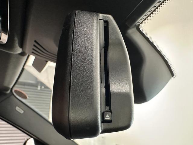 Ｘ４ ｘＤｒｉｖｅ　２０ｄ　Ｍスポーツ　全国２年保証ブラックレザーＦベンチレーションシートパノラマルーフＨａｒｍａｎ／ＫａｒｄｏｎサウンドＵＶカットガラスアダプティブＬＥＤライトＤアシストプロパークアシスト＋ＴＶＨＵＤ純正２０ＡＷ（21枚目）