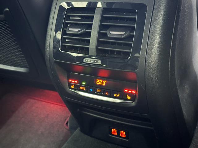 Ｘ４ ｘＤｒｉｖｅ　２０ｄ　Ｍスポーツ　全国２年保証ブラックレザーＦベンチレーションシートパノラマルーフＨａｒｍａｎ／ＫａｒｄｏｎサウンドＵＶカットガラスアダプティブＬＥＤライトＤアシストプロパークアシスト＋ＴＶＨＵＤ純正２０ＡＷ（37枚目）