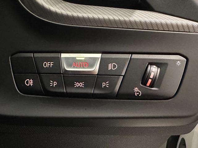 １シリーズ Ｍ１３５ｉ　ｘＤｒｉｖｅ　全国２年保証アダプテイブサスＭスポーツブレーキコンフォートアクセスオートトランクＬＥＤライトＤアシストＡＣＣパークアシストワイアレス充電ＭシートＭリヤスポＦ電動シート／ヒーター純正１８ＡＷ（17枚目）