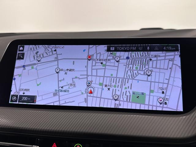１シリーズ Ｍ１３５ｉ　ｘＤｒｉｖｅ　全国２年保証アダプテイブサスＭスポーツブレーキコンフォートアクセスオートトランクＬＥＤライトＤアシストＡＣＣパークアシストワイアレス充電ＭシートＭリヤスポＦ電動シート／ヒーター純正１８ＡＷ（29枚目）