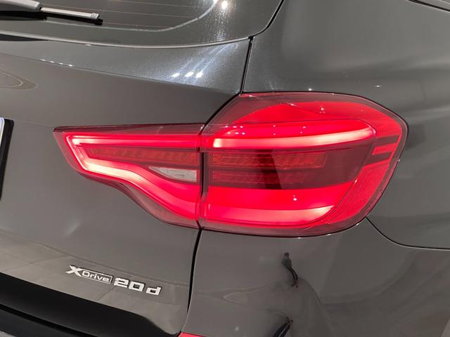 Ｘ３ ｘＤｒｉｖｅ　２０ｄ　Ｍスポーツハイラインパッケージ　全国２年保証ワンオーナーブラックレザーシートヒーターコンフォートアクセスオートトランクアダプティブＬＥＤライトＤアシスト＋パークアシスト＋ＴＶＨＵＤＨＩＦＩスピーカー純正１９ＡＷ（13枚目）
