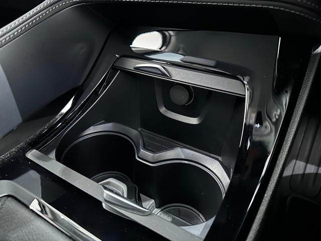 Ｘ１ ｘＤｒｉｖｅ　１８ｄ　ｘライン　全国２年保証ワンオーナーコンフォートアクセスオートトランクリヤカメラ前後ＰＤＣＬＥＤライトＤアシスト＋パークアシストＡＣＣ純正１８ＡＷ（23枚目）