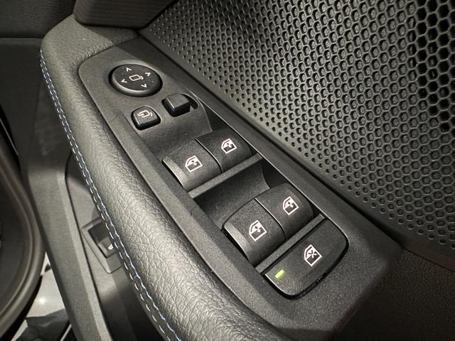 １シリーズ １１８ｄ　Ｍスポーツ　全国２年保証コンフォートアクセスオートトランクＦ電動シートＬＥＤライトＤアシストパークアシストＡＣＣワイアレス充電純正１８ＡＷ（16枚目）