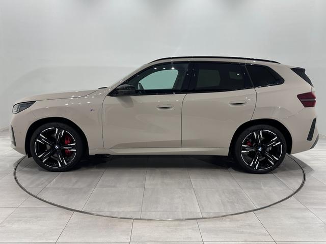 Ｘ３ Ｍ５０　ｘＤｒｉｖｅ　全国２年保証ブラック／アトラスグレーＦクライメートシートパノラマルーフＨａｒｍａｎＫａｒｄｏｎサウンドアダプティブＭサスアダプティブＬＥＤライトＤアシストプロパークアシスト＋ＴＶ純正２１ＡＷ（8枚目）