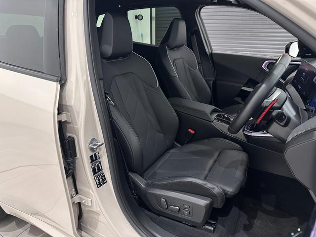 Ｘ３ Ｍ５０　ｘＤｒｉｖｅ　全国２年保証ブラック／アトラスグレーＦクライメートシートパノラマルーフＨａｒｍａｎＫａｒｄｏｎサウンドアダプティブＭサスアダプティブＬＥＤライトＤアシストプロパークアシスト＋ＴＶ純正２１ＡＷ（39枚目）
