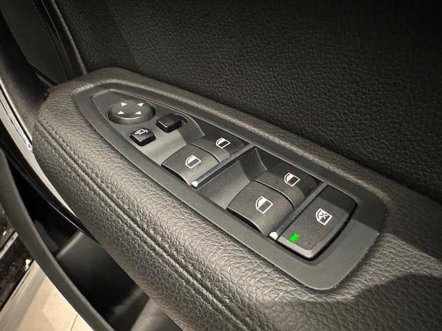 １シリーズ １１８ｄ　Ｍスポーツ　エディションシャドー　全国２年保証ブラックレザーＦ電動シート／ヒーターコンフォートアクセスリヤカメラ前後ＰＤＣ純正ＥＴＣミラーＬＥＤライトＤアシストＡＣＣパークアシストＨｉｆｉ　スピーカードラレコ純正１８ＡＷ（17枚目）
