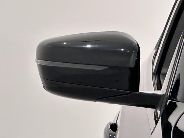 ３シリーズ ３２０ｉ　Ｍスポーツ　ワンオーナーブラックレザーＦ電動シート／ヒーターコンフォートアクセスオートトランクアダプティブＬＥＤライトＤアシストプロパークアシスト＋ＨＩＦＩスピーカーワイヤレス充電純正１８ＡＷ（11枚目）