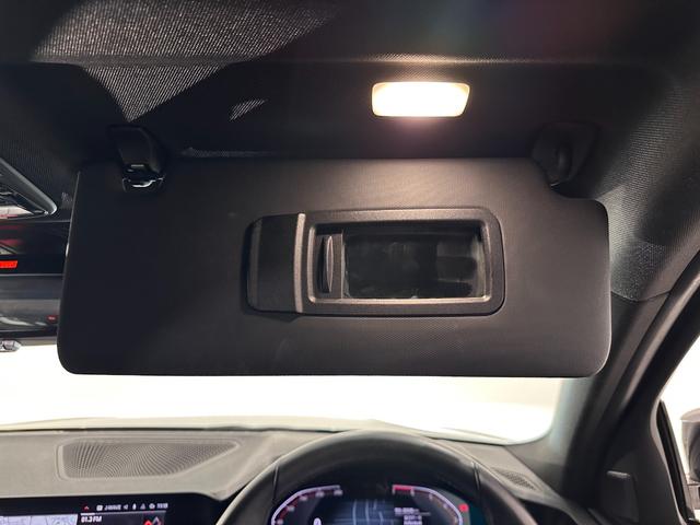 ３シリーズ ３２０ｉ　Ｍスポーツ　ワンオーナーブラックレザーＦ電動シート／ヒーターコンフォートアクセスオートトランクアダプティブＬＥＤライトＤアシストプロパークアシスト＋ＨＩＦＩスピーカーワイヤレス充電純正１８ＡＷ（17枚目）