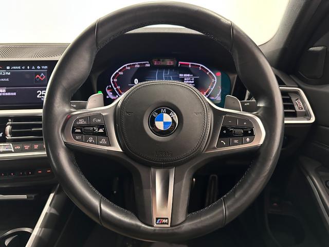 ３シリーズ ３２０ｉ　Ｍスポーツ　ワンオーナーブラックレザーＦ電動シート／ヒーターコンフォートアクセスオートトランクアダプティブＬＥＤライトＤアシストプロパークアシスト＋ＨＩＦＩスピーカーワイヤレス充電純正１８ＡＷ（25枚目）
