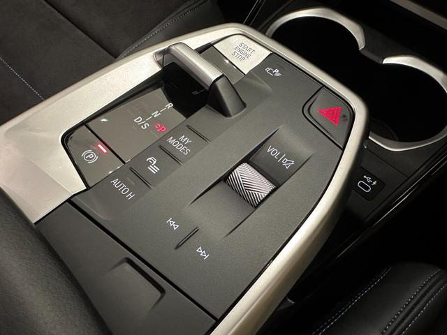 Ｘ１ Ｍ３５ｉ　ｘＤｒｉｖｅ　全国２年保証ワンオーナーＨａｒｍａｎＫａｒｄｏｎサウンドコンフォートアクセスアダプティブＭサスＵＶカットガラスアダプティブＬＥＤライトＦ電動シート／ヒーターＤアシストプロパークアシスト＋純正２０ＡＷ（24枚目）