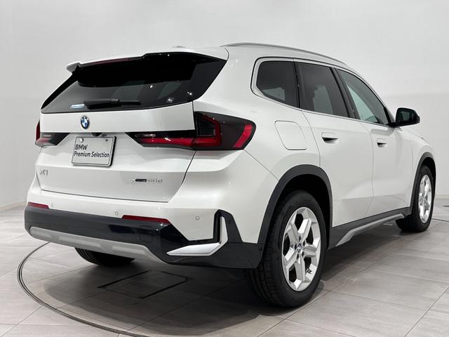 Ｘ１ ｘＤｒｉｖｅ　２０ｄ　ｘライン　全国２年保証ヴェガンザブラックＦ電動シート／ヒーターコンフォートアクセスオートトランクＵＶカットガラスアダプティブＬＥＤライトＤアシストプロパークアシスト＋ＨＵＤワイヤレス充電純正１８ＡＷ（5枚目）