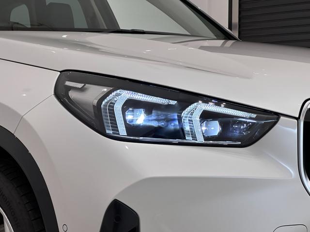 Ｘ１ ｘＤｒｉｖｅ　２０ｄ　ｘライン　全国２年保証ヴェガンザブラックＦ電動シート／ヒーターコンフォートアクセスオートトランクＵＶカットガラスアダプティブＬＥＤライトＤアシストプロパークアシスト＋ＨＵＤワイヤレス充電純正１８ＡＷ（9枚目）