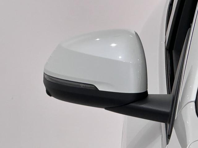 Ｘ１ ｘＤｒｉｖｅ　２０ｄ　ｘライン　全国２年保証ヴェガンザブラックＦ電動シート／ヒーターコンフォートアクセスオートトランクＵＶカットガラスアダプティブＬＥＤライトＤアシストプロパークアシスト＋ＨＵＤワイヤレス充電純正１８ＡＷ（10枚目）