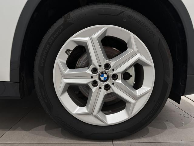 Ｘ１ ｘＤｒｉｖｅ　２０ｄ　ｘライン　全国２年保証ヴェガンザブラックＦ電動シート／ヒーターコンフォートアクセスオートトランクＵＶカットガラスアダプティブＬＥＤライトＤアシストプロパークアシスト＋ＨＵＤワイヤレス充電純正１８ＡＷ（40枚目）