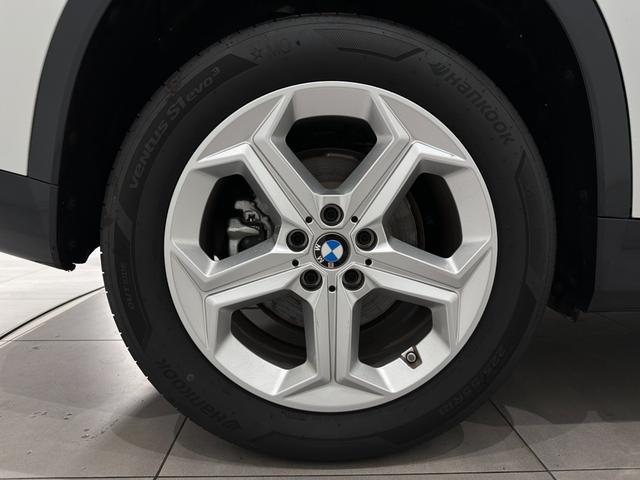 Ｘ１ ｘＤｒｉｖｅ　２０ｄ　ｘライン　全国２年保証ヴェガンザブラックＦ電動シート／ヒーターコンフォートアクセスオートトランクＵＶカットガラスアダプティブＬＥＤライトＤアシストプロパークアシスト＋ＨＵＤワイヤレス充電純正１８ＡＷ（41枚目）