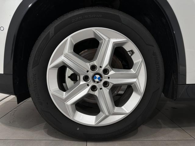 Ｘ１ ｘＤｒｉｖｅ　２０ｄ　ｘライン　全国２年保証ヴェガンザブラックＦ電動シート／ヒーターコンフォートアクセスオートトランクＵＶカットガラスアダプティブＬＥＤライトＤアシストプロパークアシスト＋ＨＵＤワイヤレス充電純正１８ＡＷ（42枚目）