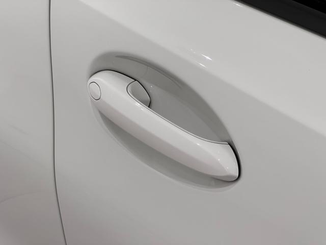 ３シリーズ Ｍ３４０ｉ　ｘＤｒｉｖｅ　ワンオーナー黒革Ｈａｒｍａｎ／ＫａｒｄｏｎサウンドレーザーライトＦ電動シート／ヒーターコンフォートアクセスオートトランクＨＵＤＴＶアダプティブＭサスＭスポーツブレーキ／デフジェスチャーＣ純正１９ＡＷ（14枚目）