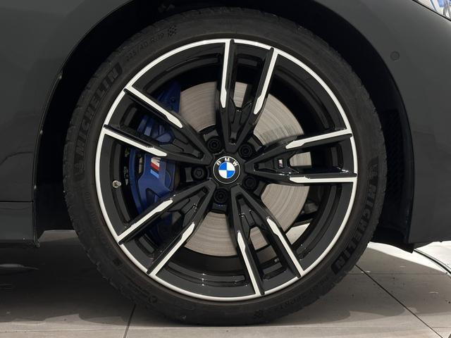 純正１９インチアロイホイール