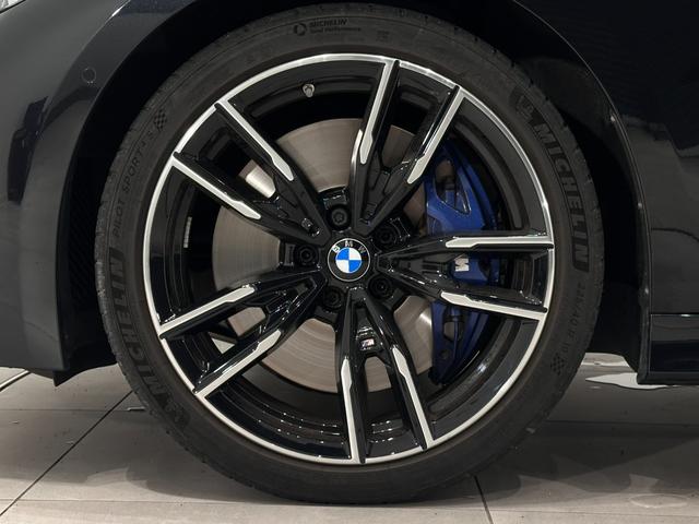 純正１９インチアロイホイール