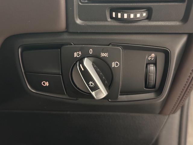 ライトスイッチは操作しやすい位置に装備されております。