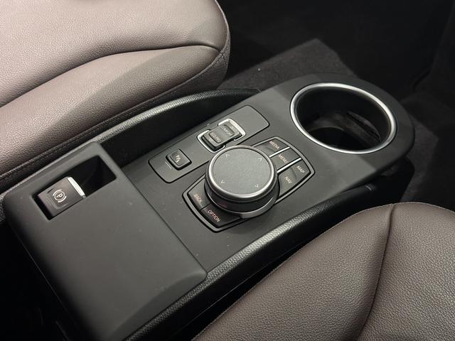 ドリンクホルダーも装備されております。